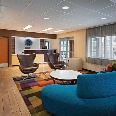 Fairfield Inn Saint Louis Коллинсвилл Экстерьер фото