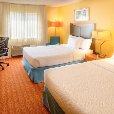Fairfield Inn Saint Louis Коллинсвилл Экстерьер фото