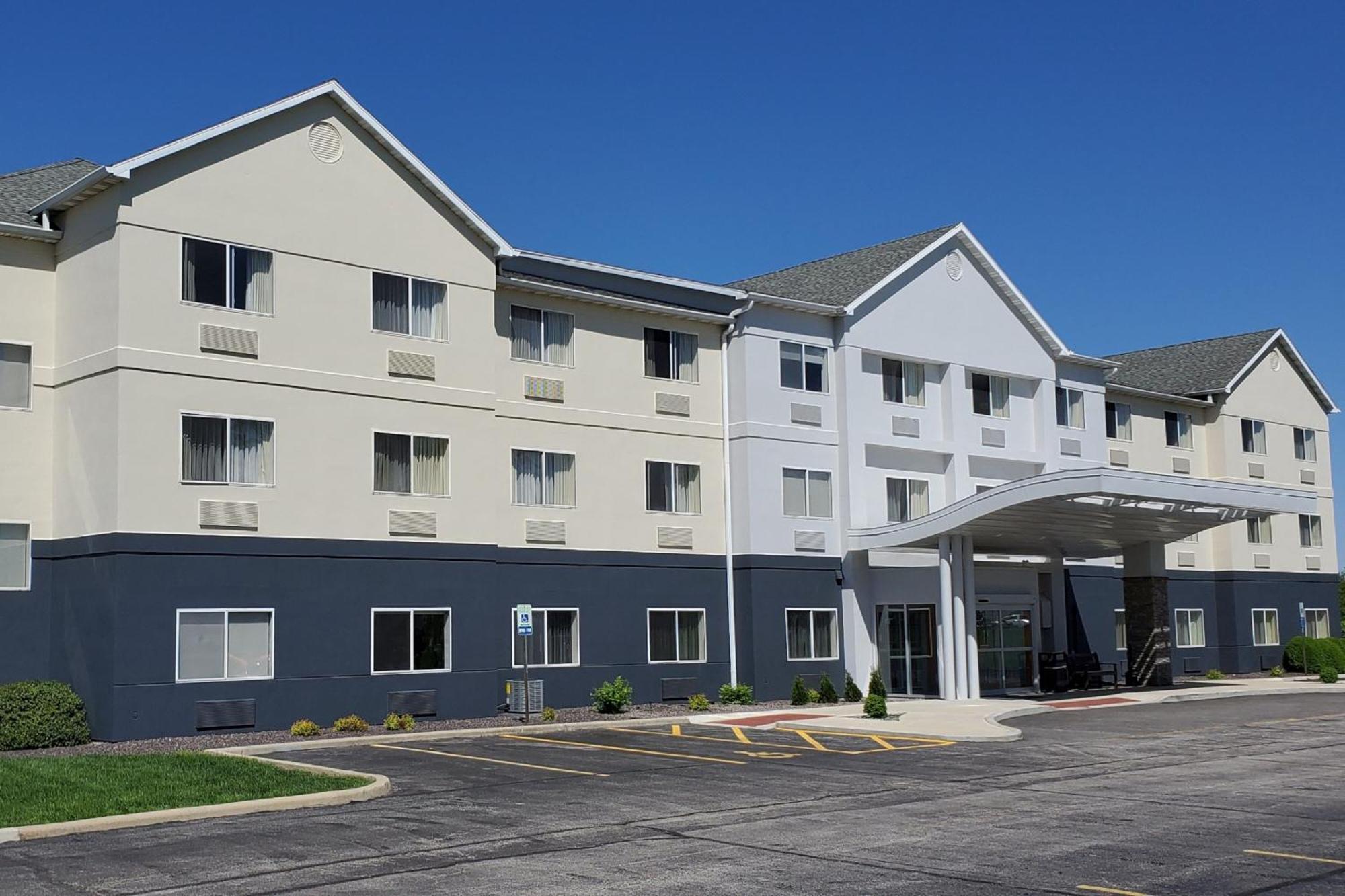 Fairfield Inn Saint Louis Коллинсвилл Экстерьер фото