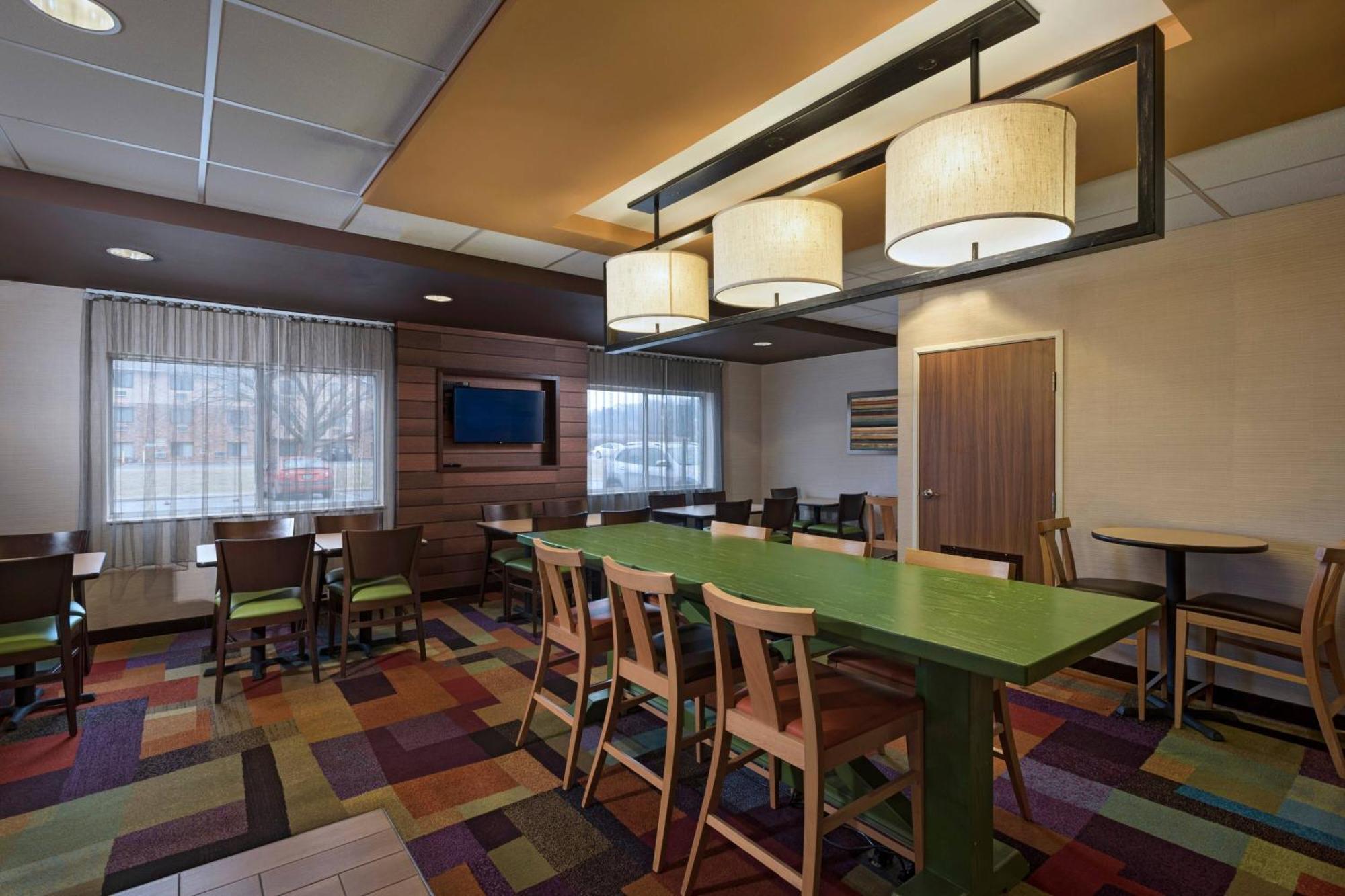 Fairfield Inn Saint Louis Коллинсвилл Экстерьер фото